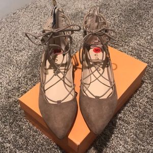 BNWB Taupe Lace-up Pointed Fats. Size 10.